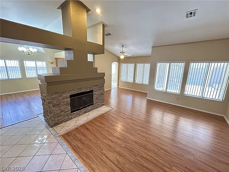 4552 Bradpoint Dr #0 — Photo 5
