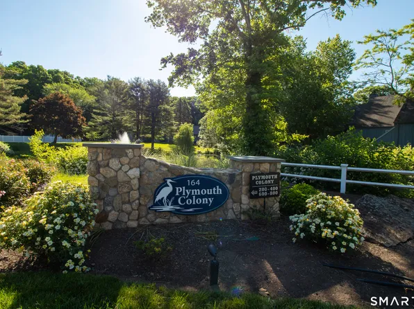 604 Plymouth Colony #604, Branford, CT 06405