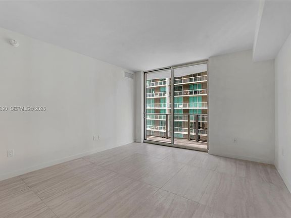 3rd image of 77 SE 5th St Unit 1708