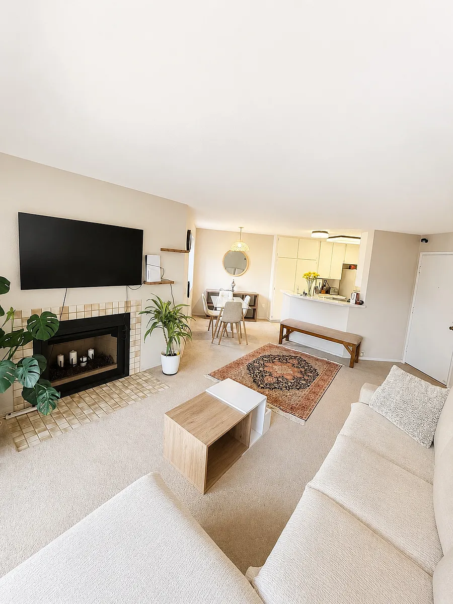 Building Photo - 9705 Mesa Springs Way #219