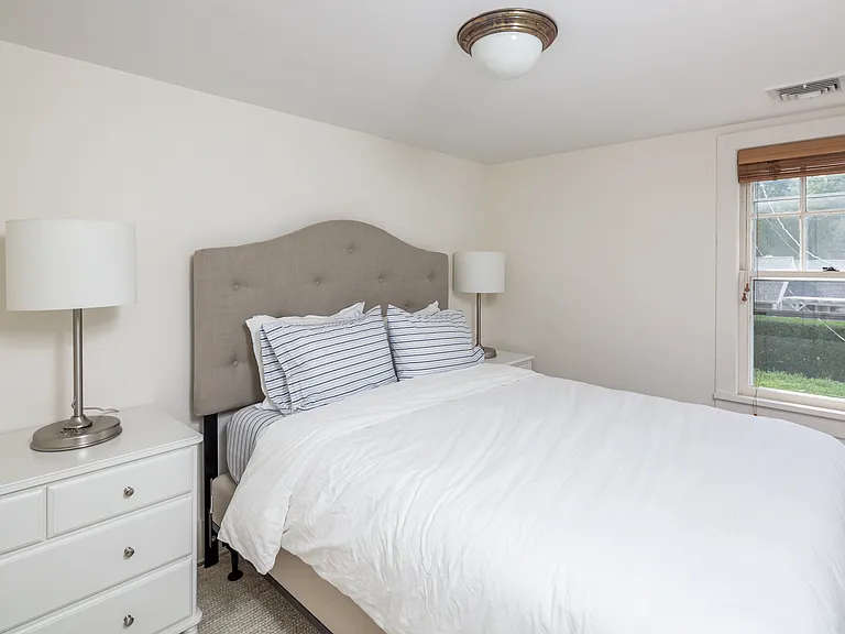 40 McGuirk St — Photo 15