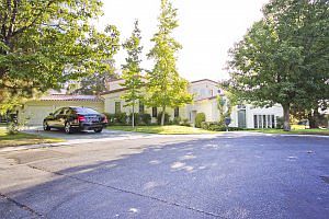1st image of 1682 Brighton Ct