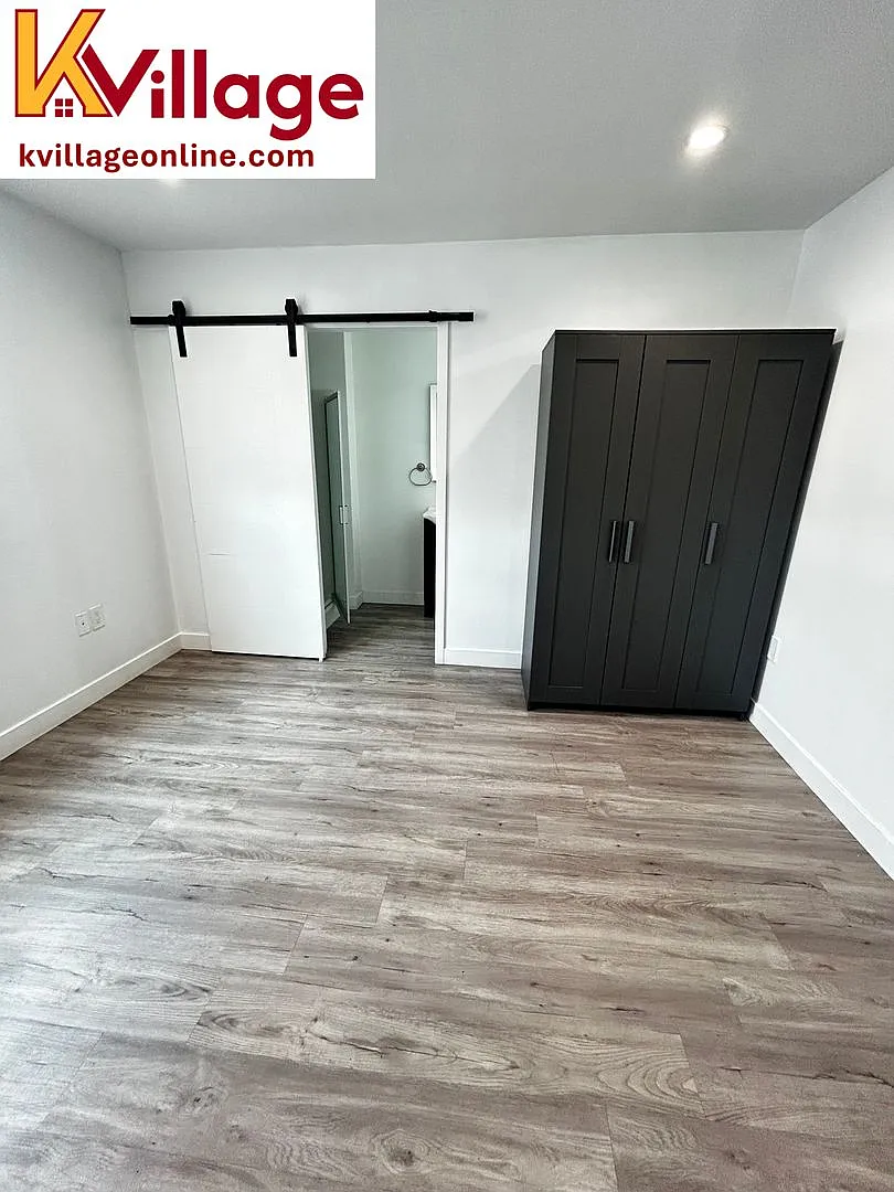 Fully Furnished, Private Room w/ Private Bath Co-Living, Just Minutes from USC! — Photo 4