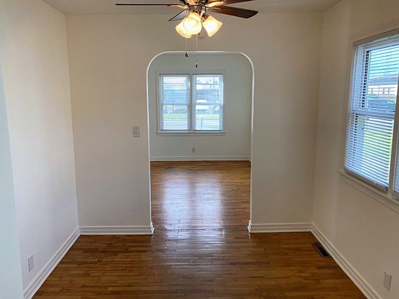 5th image of 408 W Cloud St