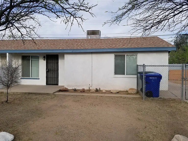 2145 N Belvedere Ave — Photo 1