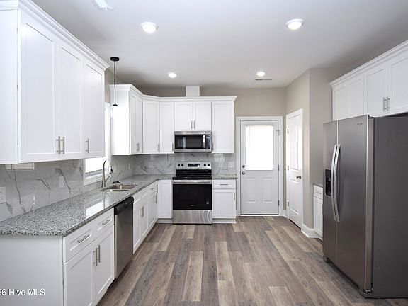 5th image of 825 Sarah Rebecca Dr #A