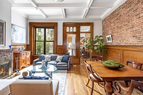 1st image of 252 W 102nd St APT 3