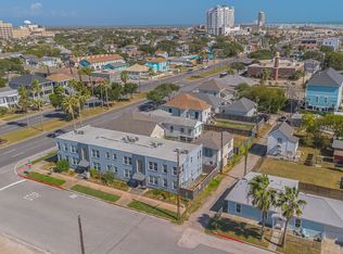 1002 11th St - 1, Galveston, TX 77550