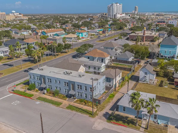 1002 11th St, Galveston, TX