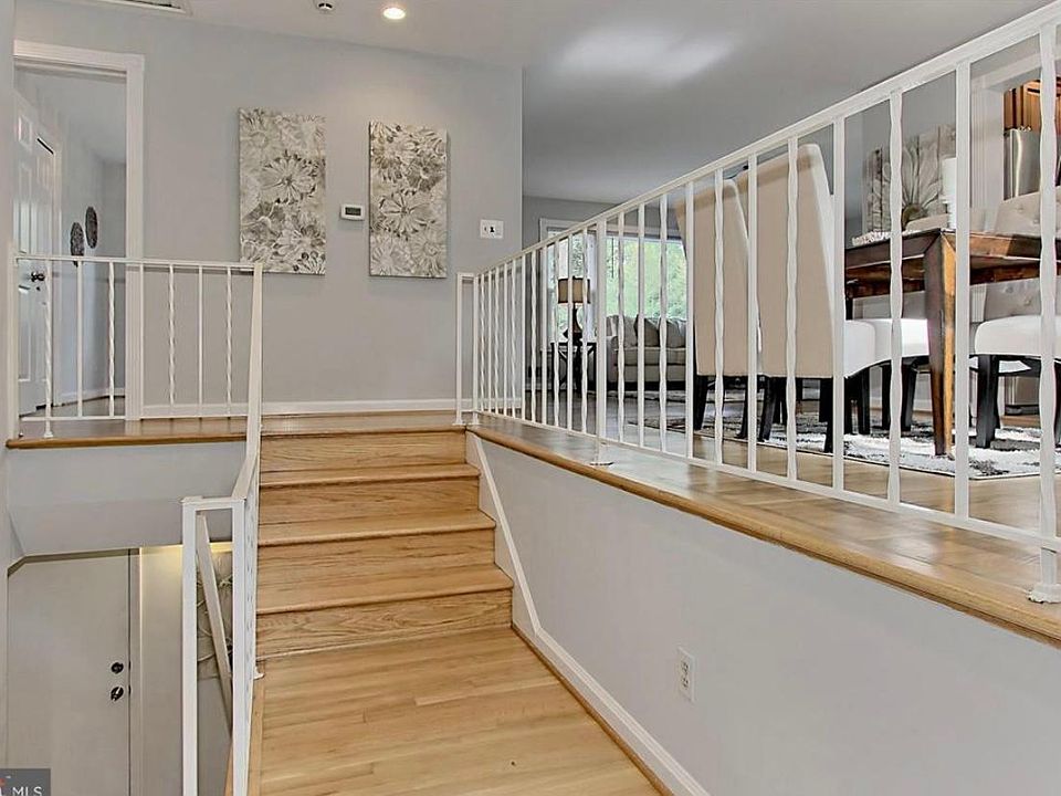 1st image of 3244 Peace Valley Ln