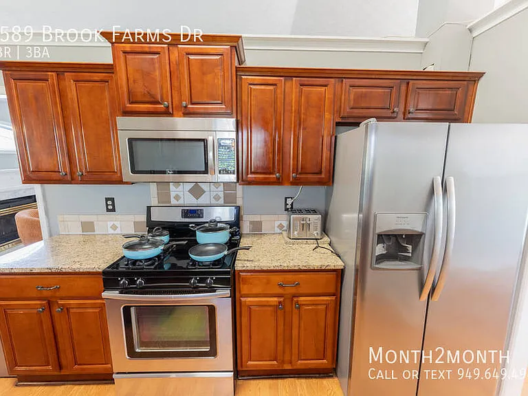 4589 Brook Farms Dr — Photo 9