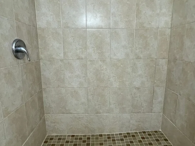 1506 Dewitt St — Photo 8