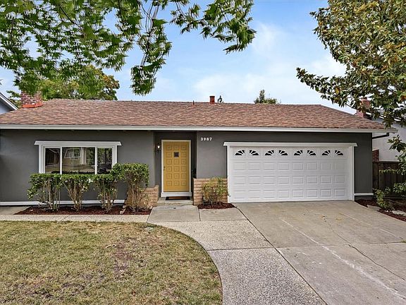 3rd image of 3987 Valerie Dr