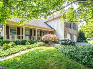 1013 Willowleaf Way, Rockville, MD 20854