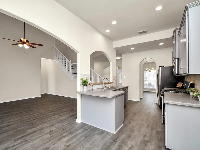 2626 Orchard Creek Ln — Photo 12