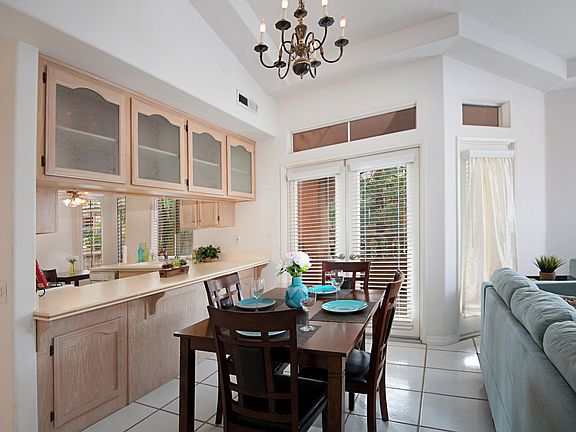 3rd image of 3581 Cameo Dr Unit 38