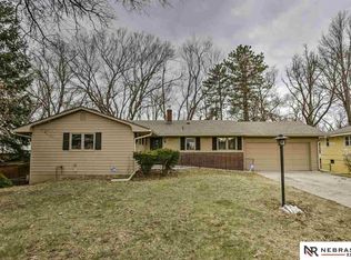 6816 N 55th St, Omaha, NE 68152