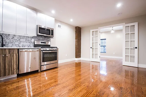 Rented by Nooklyn NYC LLC | media 33