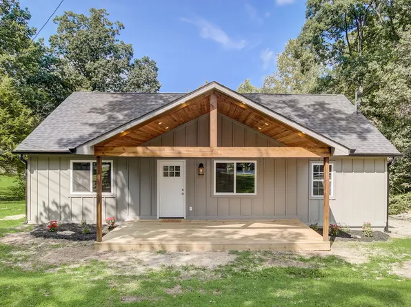 736 W Fleming Dr, Nineveh, IN 46164