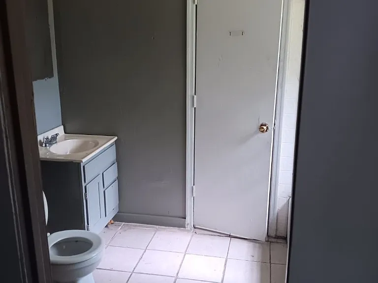 235 Shadow Lawn Dr — Photo 2
