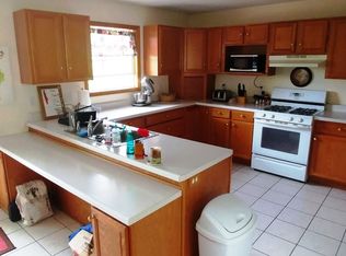 951 Quail Run, Dekalb, IL 60115