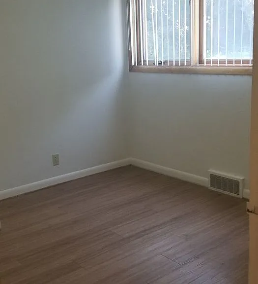 1313-1315 NE Harvey Rd — Photo 14