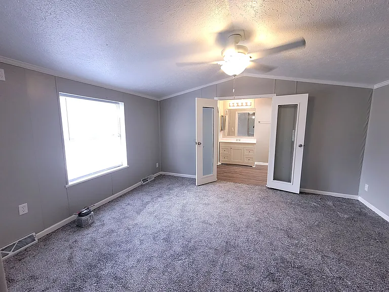 211 E 1st St #35 — Photo 5