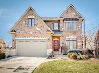 924 S Chatham Ave, Elmhurst, IL