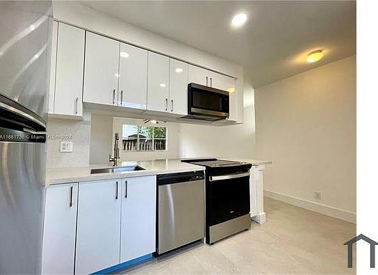 1st image of 21250 NE 8th Pl