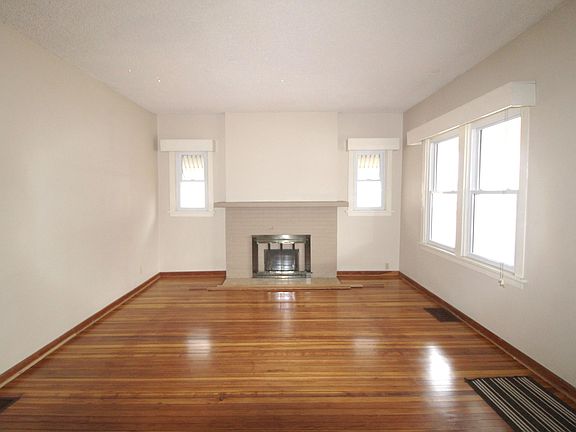 5th image of 1220 W High St