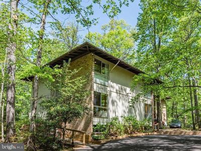 11046 Seven Hill Ln, Potomac, MD, 20854