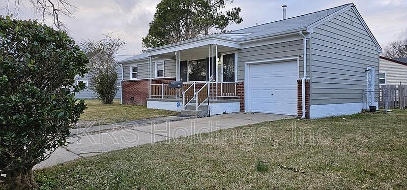 1st image of 1824 Meadow Lake Dr