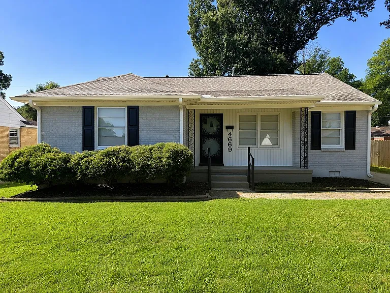 4669 Durbin Ave — Photo 1