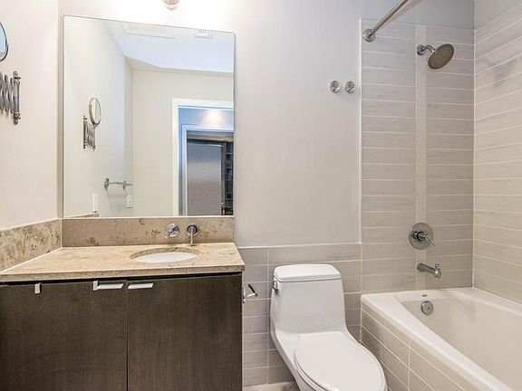 4th image of 111 N 12th St Unit 1309