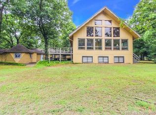 461 Castaway Court, Eufaula, OK 74432