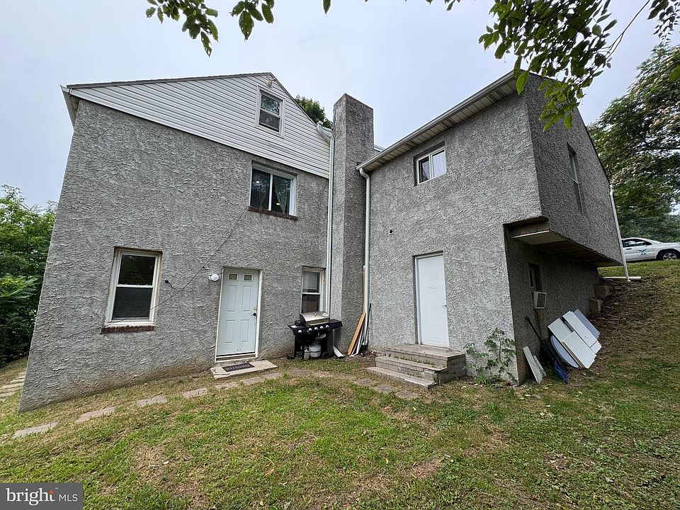 1st image of 131 Modena Rd