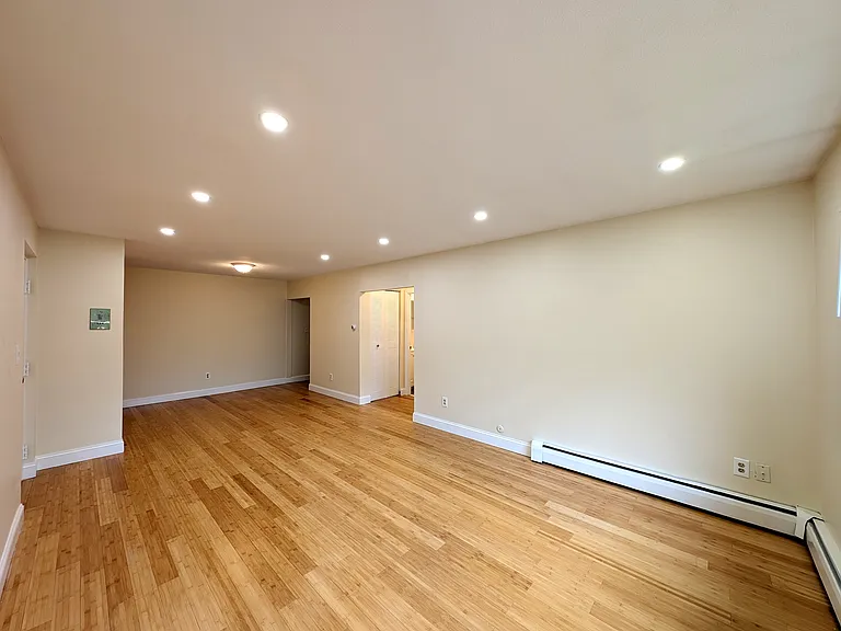 12 Cameron Ave #10 — Photo 10