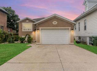 185 Elm Ave, Windsor, ON N9A 5G9