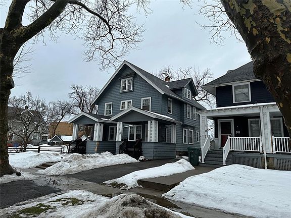 2nd image of 100-102 Clay Ave #100