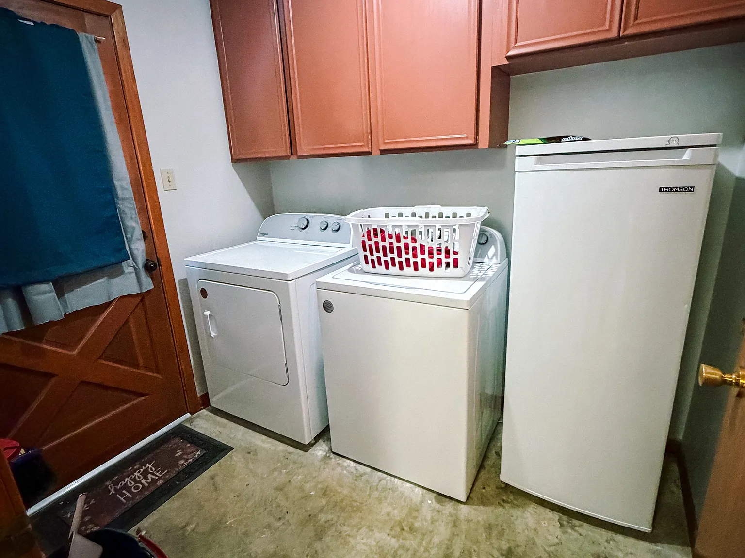 3 bed, 2326 sqft, $3,500 — Photo 4