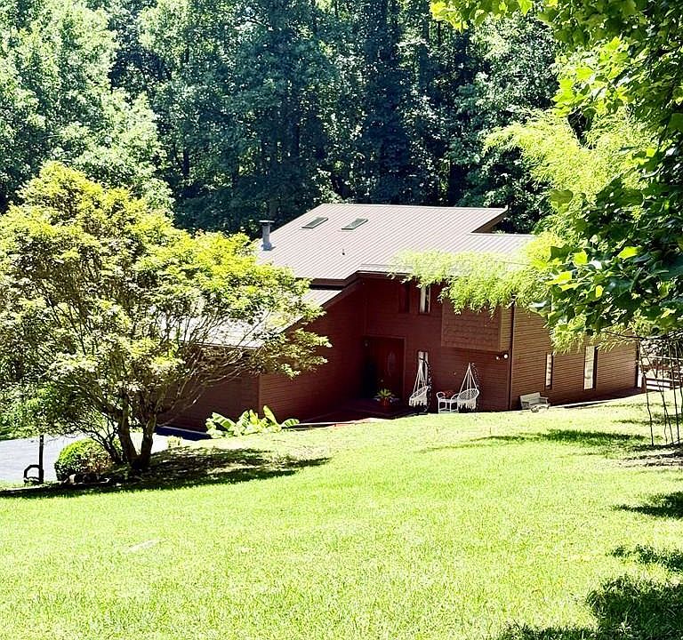 1st image of 441 Poplar Grove Dr