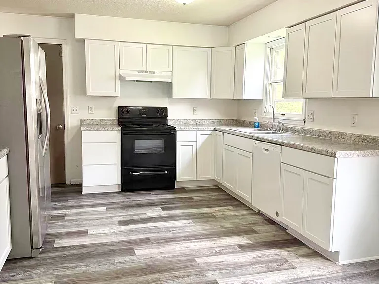 New cabinets and countertop