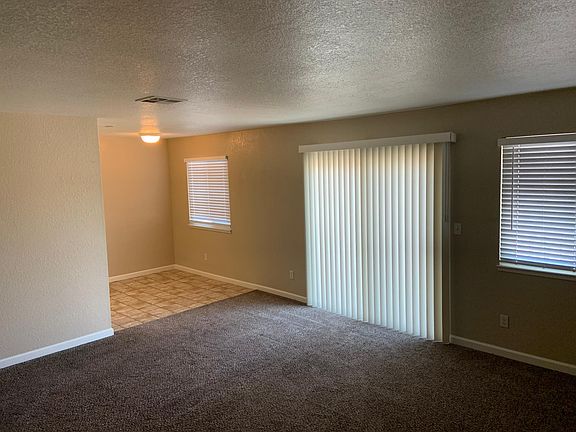 3rd image of 627 Stewart St #32