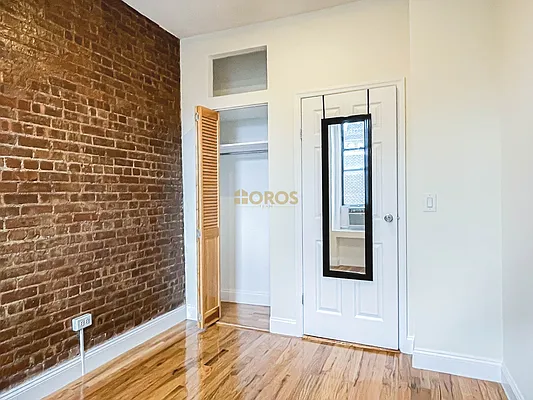 Rented by City Connections Realty | media 27