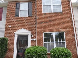 1645 Olivers Crossing Cir #1645, Winston Salem, NC 27127