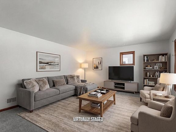 4th image of 925 North 16th STREET