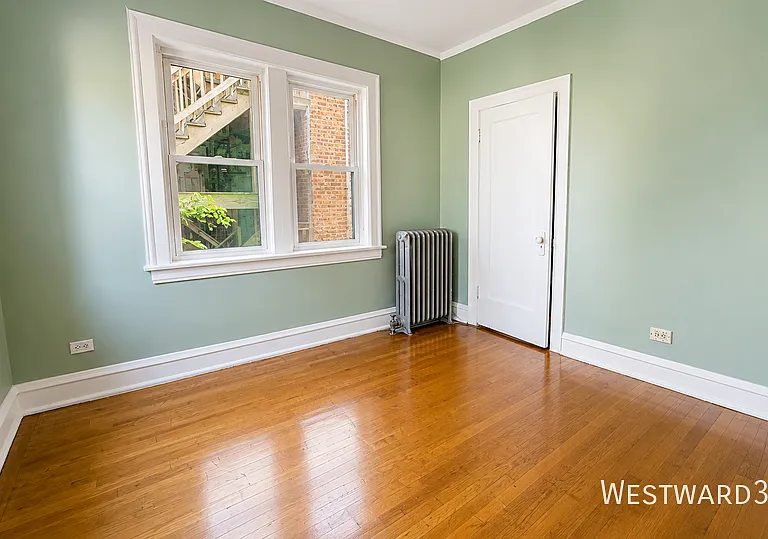 8225 S Ingleside Ave #1 — Photo 5