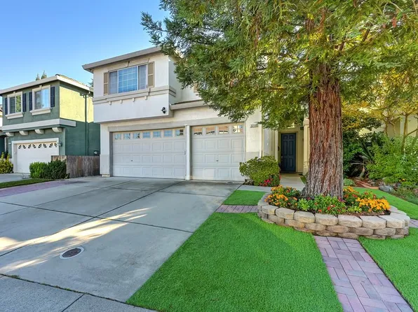 2210 Railway Cir, Gold River, CA 95670