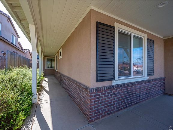 3rd image of 1070 Sanders Ct