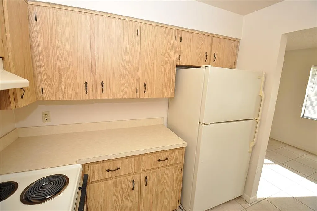 2 bed, 2.0 bath, 1008 sqft, $1,395 — Photo 2